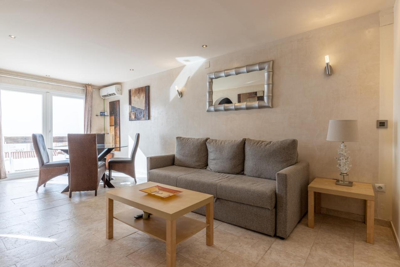 Seabreeze Carihuela Apartment Torremolinos Bagian luar foto