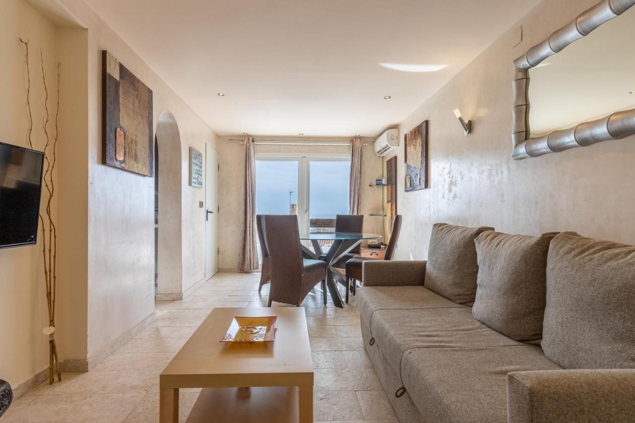 Seabreeze Carihuela Apartment Torremolinos Bagian luar foto